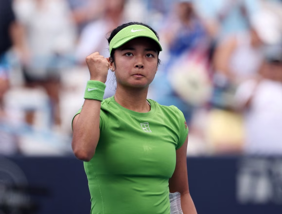 1785985927704AFP__20260729__2288174830__v1__HighRes__MubadalaCitiDcOpen2026Day3 Eala Advances to the Third Round of the National Bank Open in Toronto